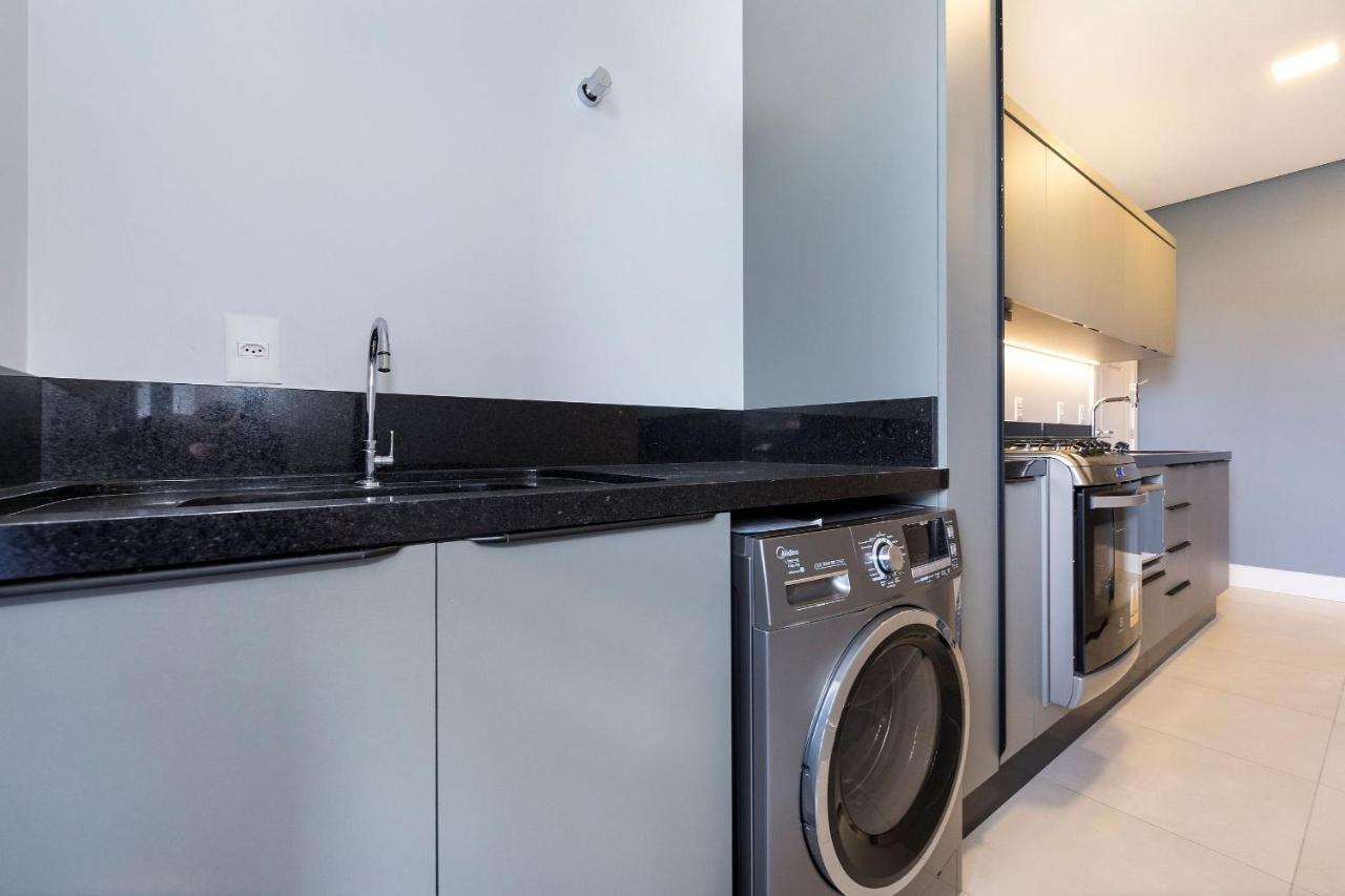 Adra 301 - Apartamento No Centro De Bombinhas - Rooftop Com Piscina E Academia - A Poucos Metros Da Praia - Zewnętrze zdjęcie