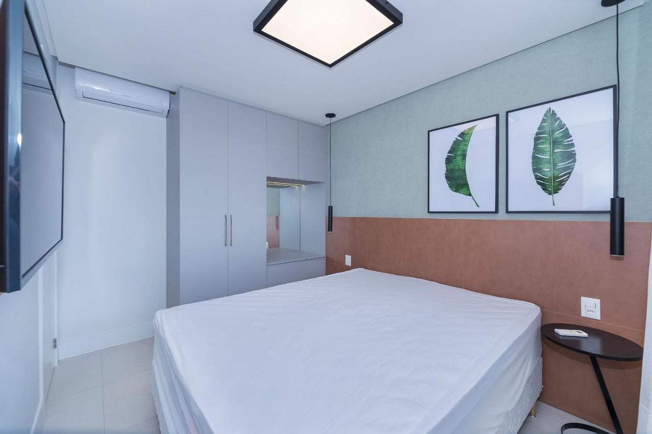 Adra 301 - Apartamento No Centro De Bombinhas - Rooftop Com Piscina E Academia - A Poucos Metros Da Praia - Zewnętrze zdjęcie