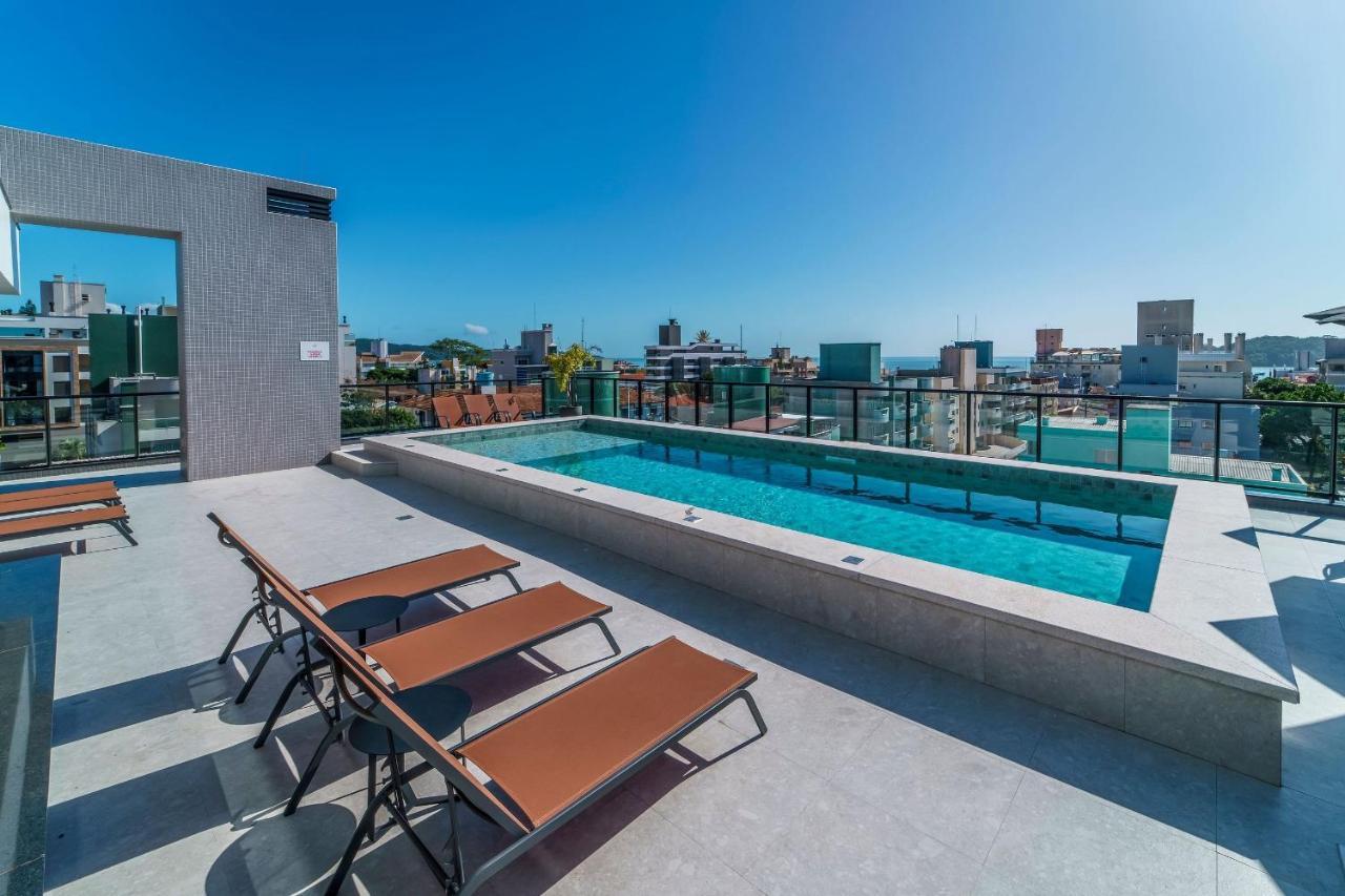 Adra 301 - Apartamento No Centro De Bombinhas - Rooftop Com Piscina E Academia - A Poucos Metros Da Praia - Zewnętrze zdjęcie